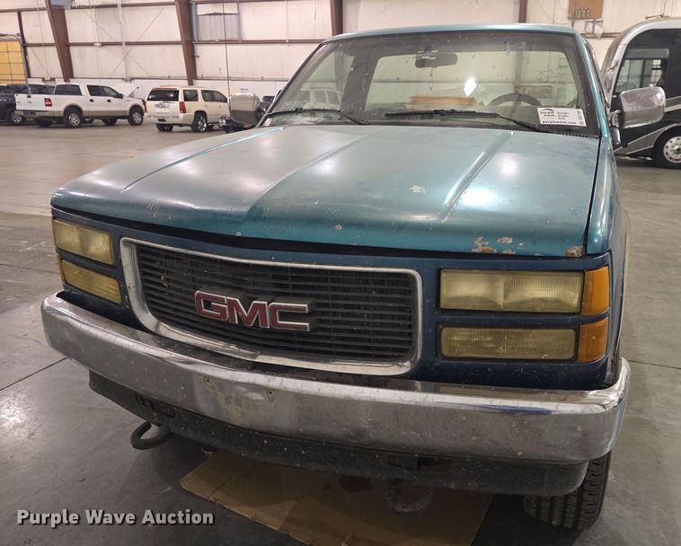 image for item DO7787 1994 Chevrolet Cheyenne K1500 pickup truck