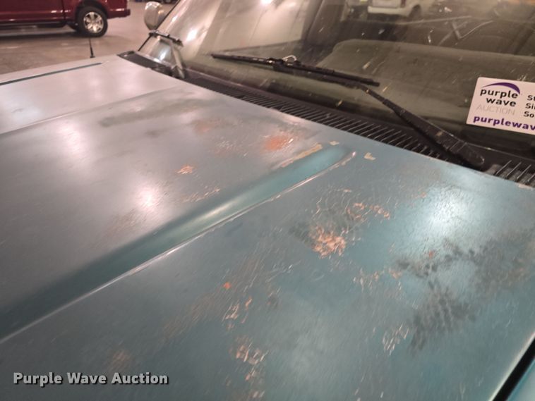 image for item DO7787 1994 Chevrolet Cheyenne K1500 pickup truck