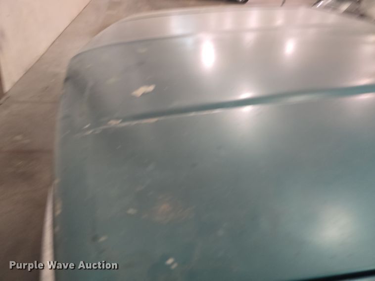 image for item DO7787 1994 Chevrolet Cheyenne K1500 pickup truck