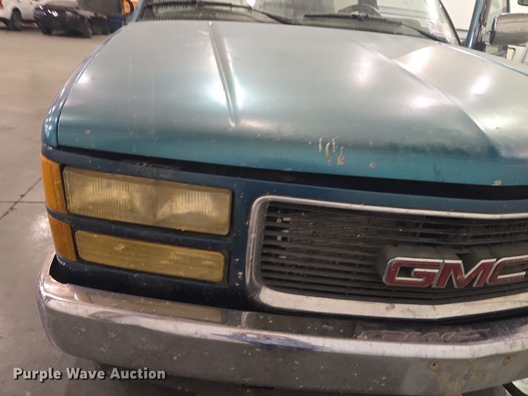 image for item DO7787 1994 Chevrolet Cheyenne K1500 pickup truck