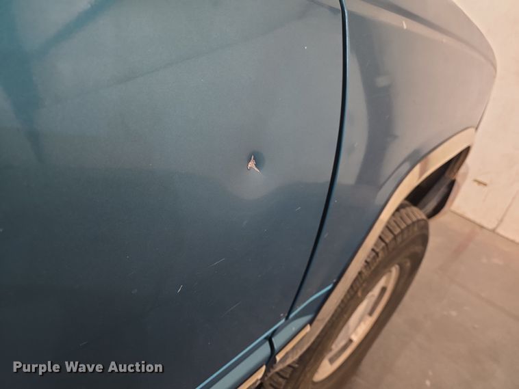 image for item DO7787 1994 Chevrolet Cheyenne K1500 pickup truck