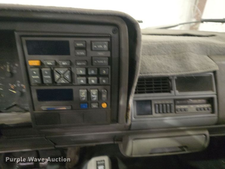 image for item DO7787 1994 Chevrolet Cheyenne K1500 pickup truck