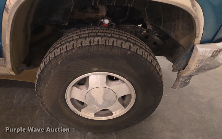 image for item DO7787 1994 Chevrolet Cheyenne K1500 pickup truck