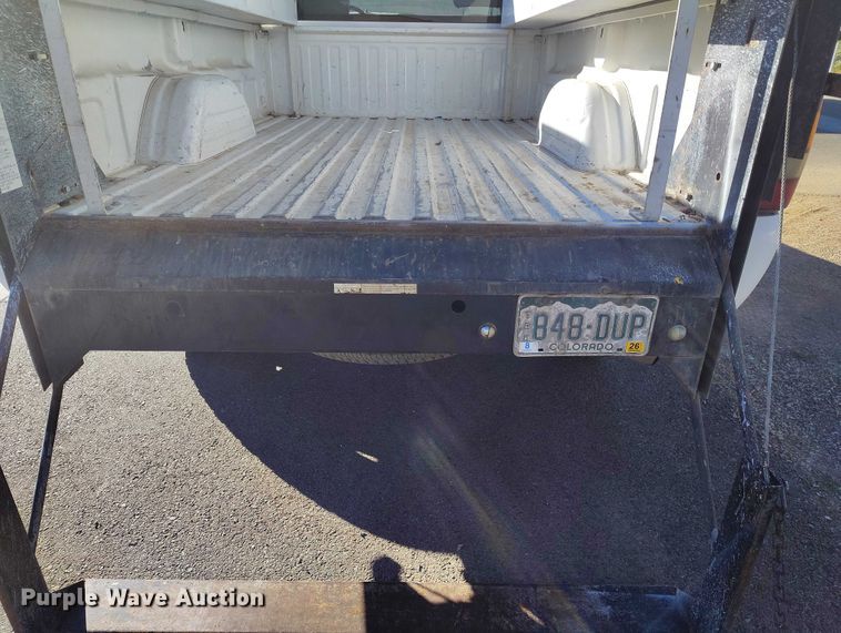 image for item DP5133 2001 Chevrolet Silverado 2500HD pickup truck