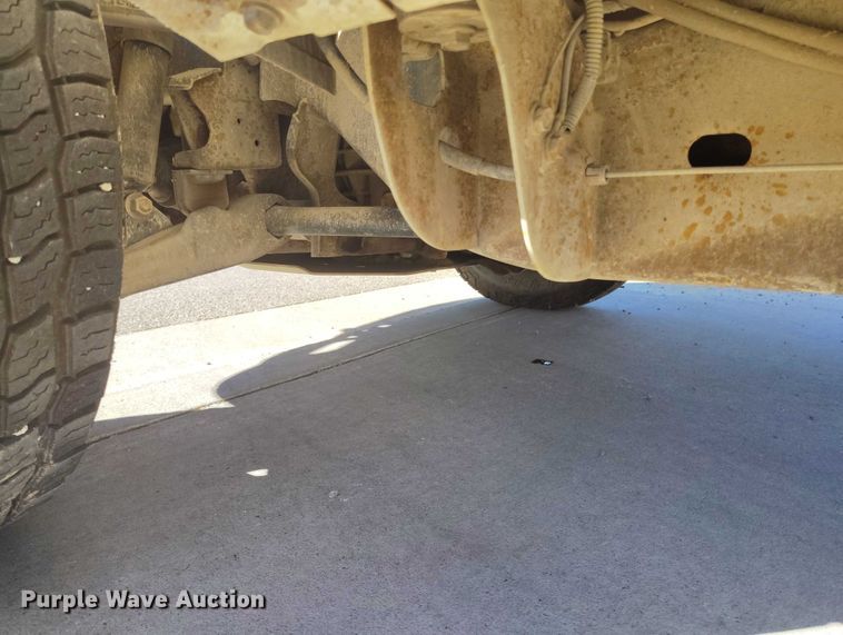 image for item DP5133 2001 Chevrolet Silverado 2500HD pickup truck