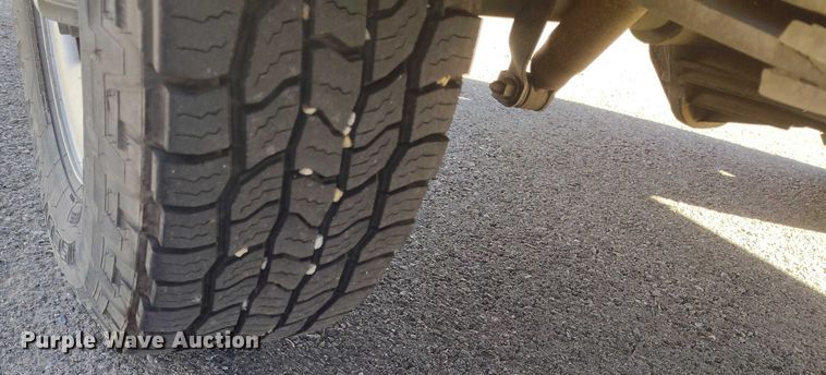 image for item DP5133 2001 Chevrolet Silverado 2500HD pickup truck