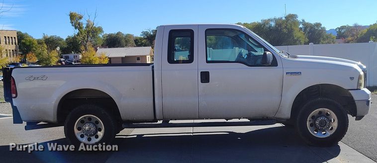 image for item DP5134 2006 Ford F250 Super Duty SuperCab pickup truck