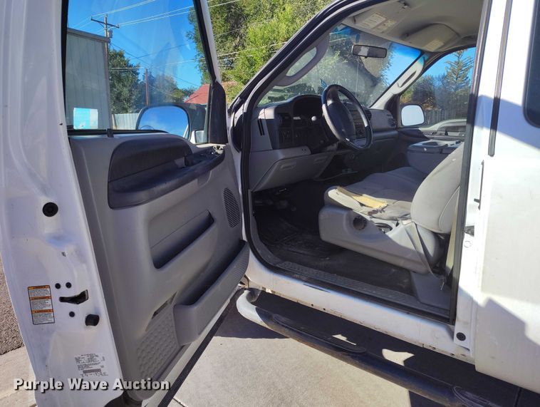 image for item DP5134 2006 Ford F250 Super Duty SuperCab pickup truck