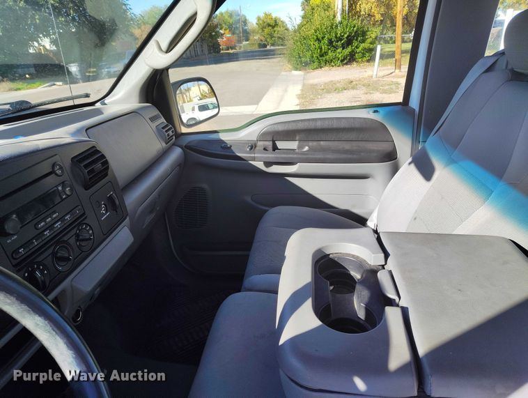 image for item DP5134 2006 Ford F250 Super Duty SuperCab pickup truck