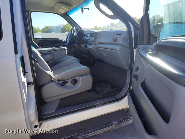 image for item DP5134 2006 Ford F250 Super Duty SuperCab pickup truck