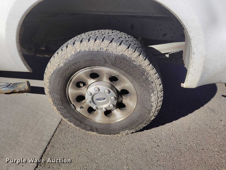 image for item DP5134 2006 Ford F250 Super Duty SuperCab pickup truck