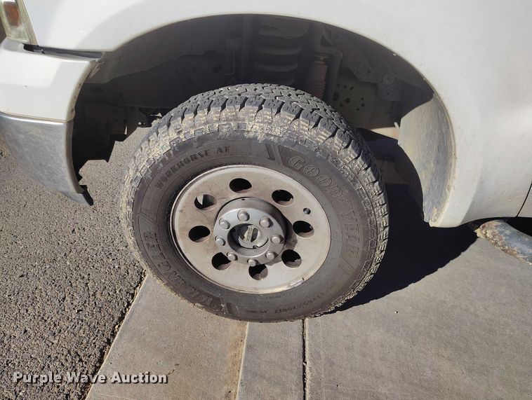 image for item DP5134 2006 Ford F250 Super Duty SuperCab pickup truck