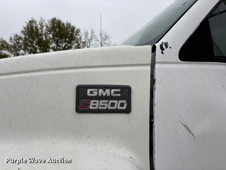 image for item DU1498 1998 GMC C7500 dump truck