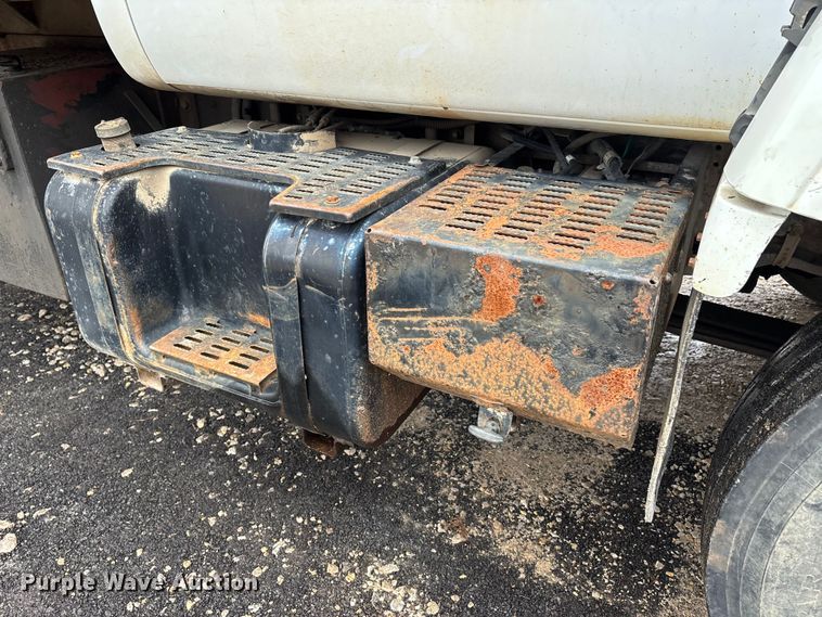 image for item DU1498 1998 GMC C7500 dump truck