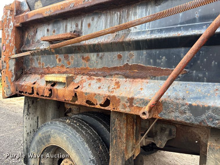 image for item DU1498 1998 GMC C7500 dump truck