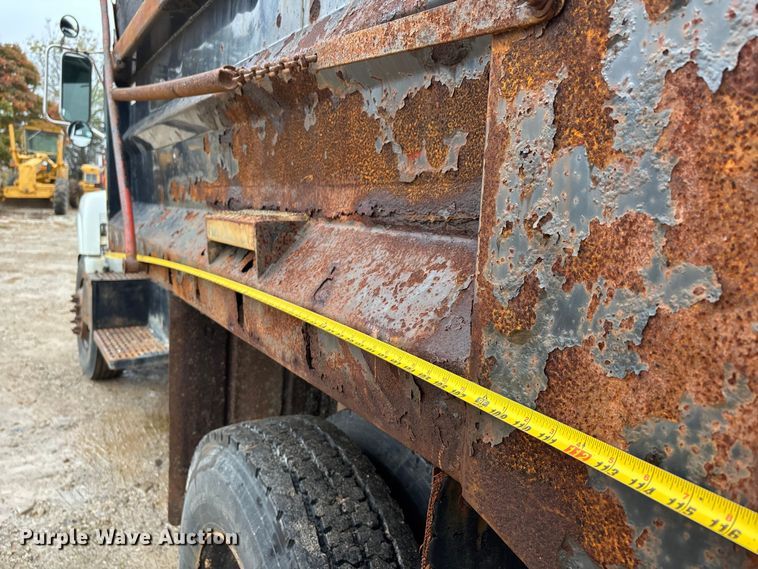 image for item DU1498 1998 GMC C7500 dump truck