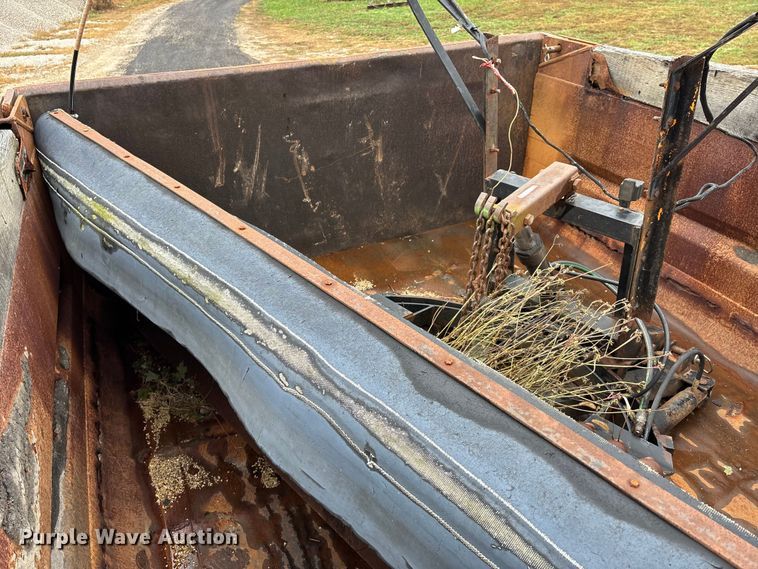 image for item DU1498 1998 GMC C7500 dump truck