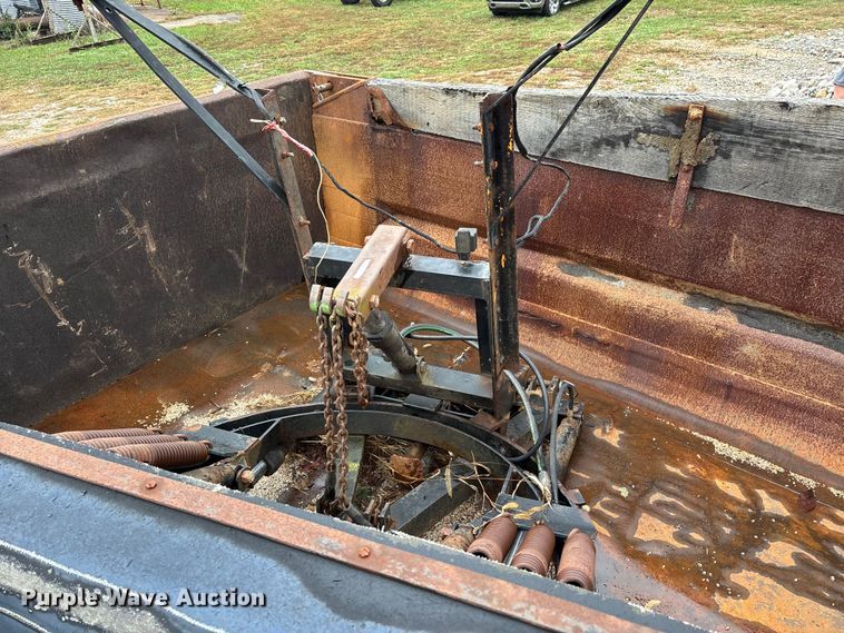 image for item DU1498 1998 GMC C7500 dump truck