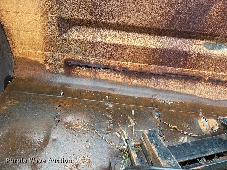 image for item DU1498 1998 GMC C7500 dump truck