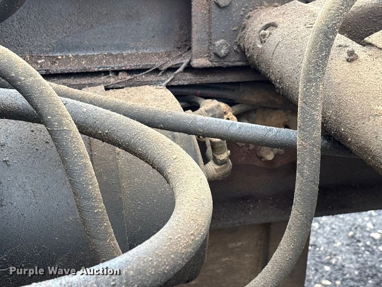 image for item DU1498 1998 GMC C7500 dump truck