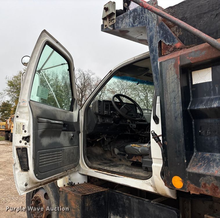 image for item DU1498 1998 GMC C7500 dump truck