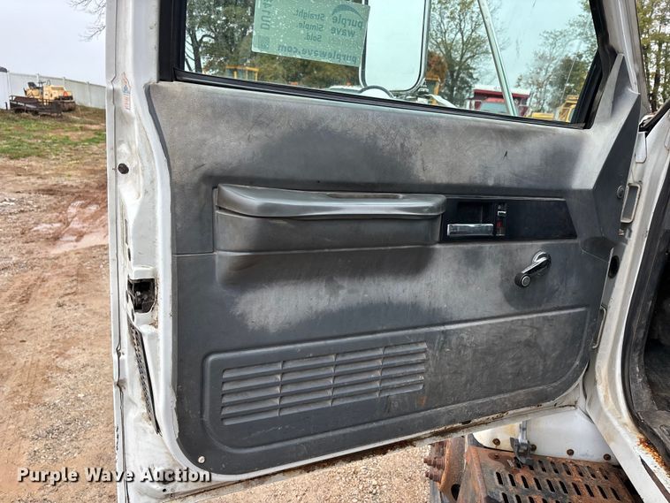 image for item DU1498 1998 GMC C7500 dump truck