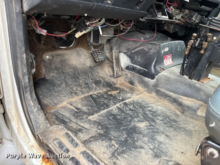 image for item DU1498 1998 GMC C7500 dump truck