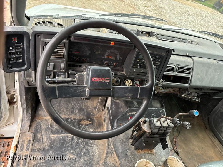 image for item DU1498 1998 GMC C7500 dump truck