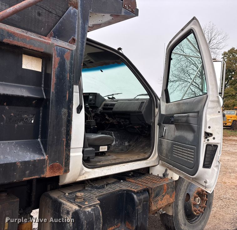 image for item DU1498 1998 GMC C7500 dump truck
