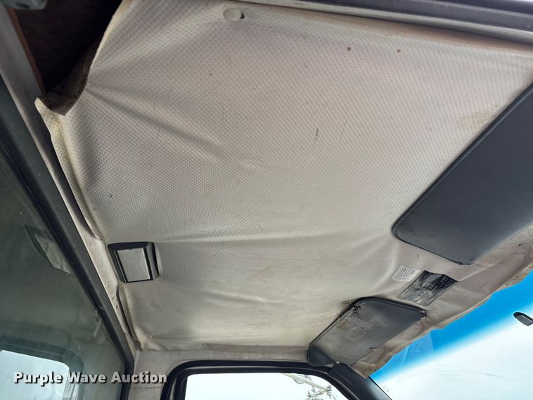 image for item DU1498 1998 GMC C7500 dump truck