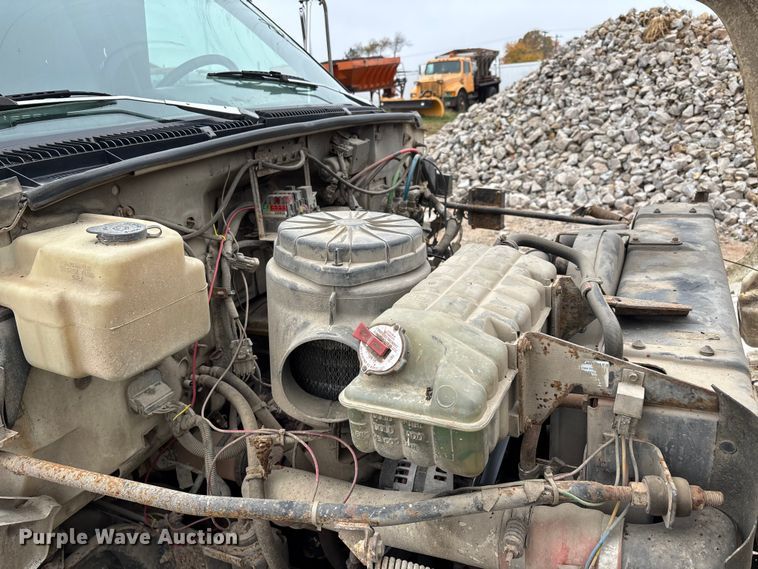 image for item DU1498 1998 GMC C7500 dump truck