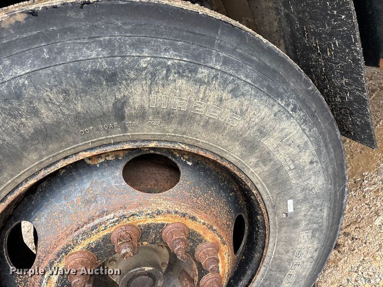 image for item DU1498 1998 GMC C7500 dump truck