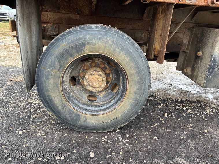 image for item DU1498 1998 GMC C7500 dump truck