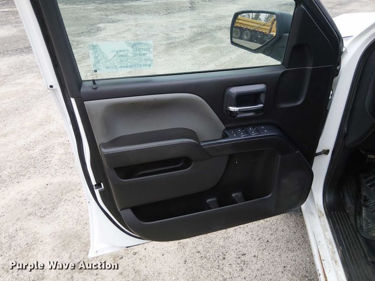 image for item DU3686 2016 Chevrolet Silverado 1500 Crew Cab pickup truck