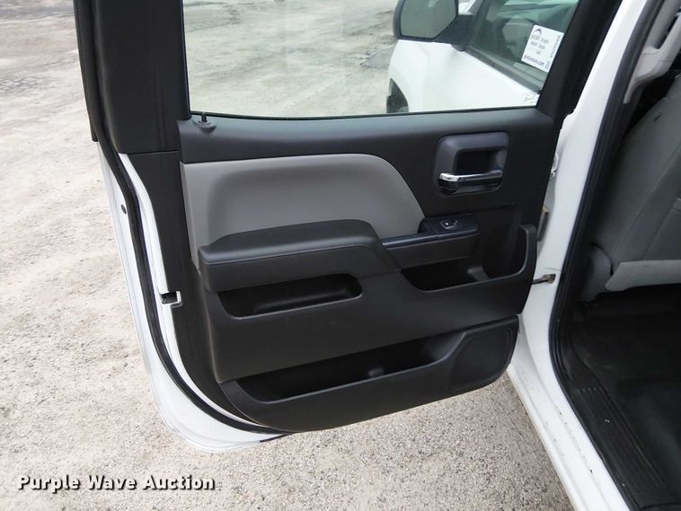 image for item DU3686 2016 Chevrolet Silverado 1500 Crew Cab pickup truck