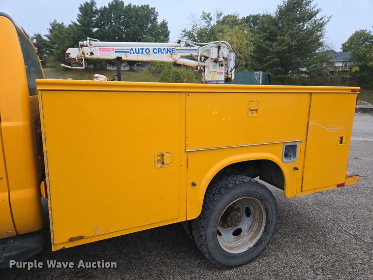 image for item DU3687 2008 Ford F450 utility / service truck