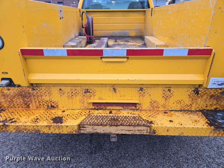 image for item DU3687 2008 Ford F450 utility / service truck