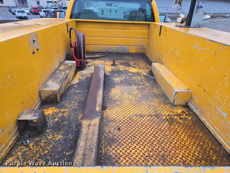 image for item DU3687 2008 Ford F450 utility / service truck