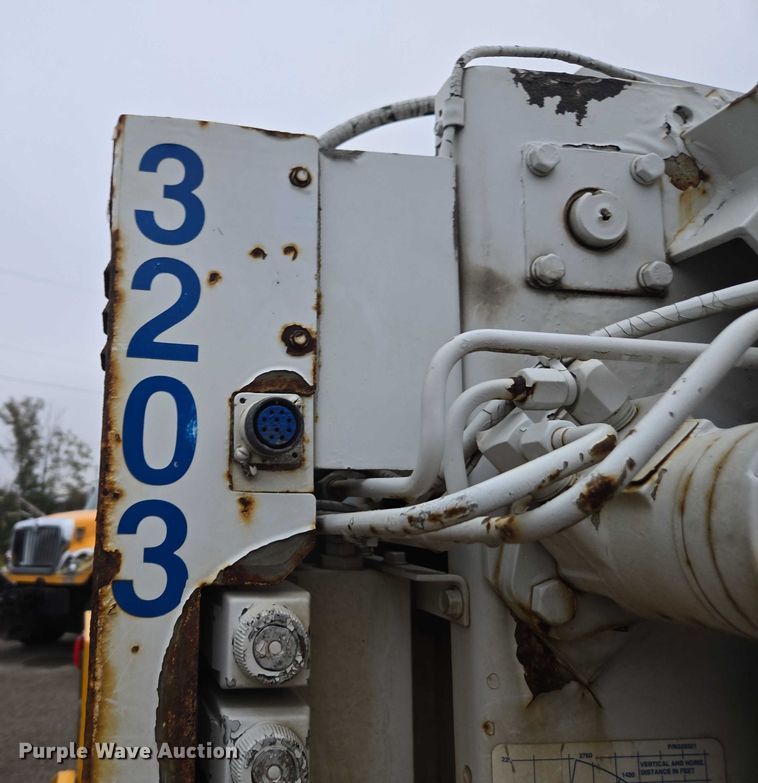 image for item DU3687 2008 Ford F450 utility / service truck