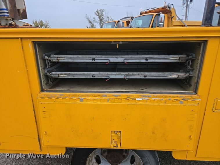 image for item DU3687 2008 Ford F450 utility / service truck