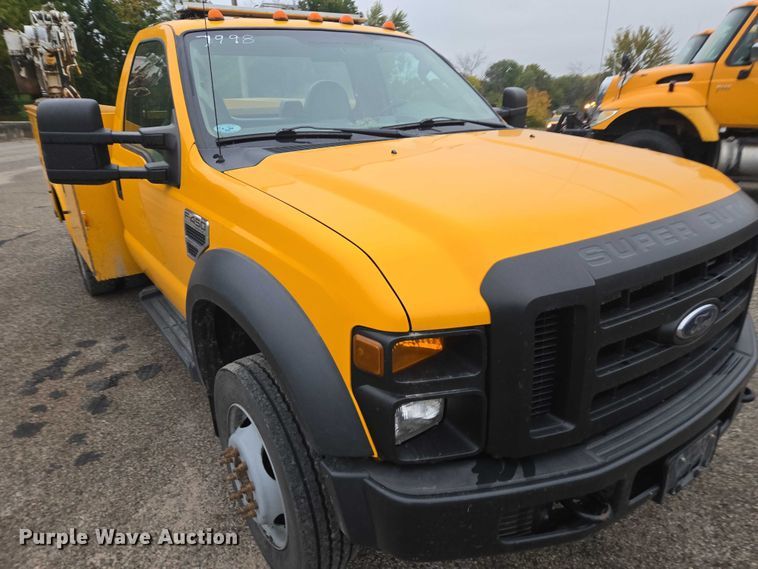 image for item DU3687 2008 Ford F450 utility / service truck