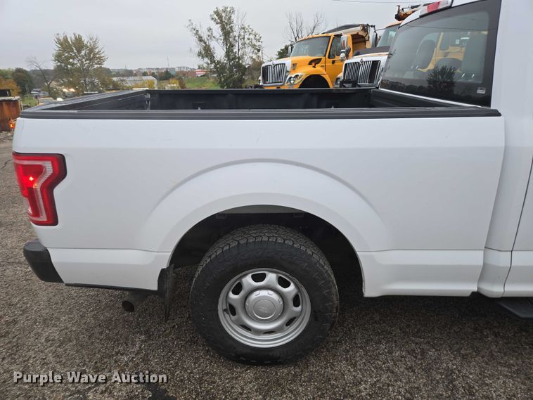 image for item DU3688 2017 Ford F150 XL SuperCrew pickup truck