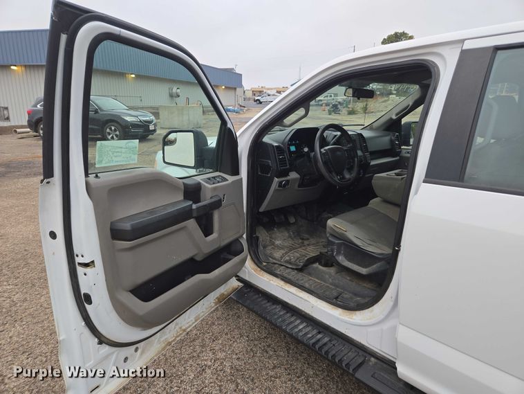 image for item DU3688 2017 Ford F150 XL SuperCrew pickup truck