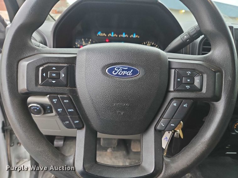 image for item DU3688 2017 Ford F150 XL SuperCrew pickup truck