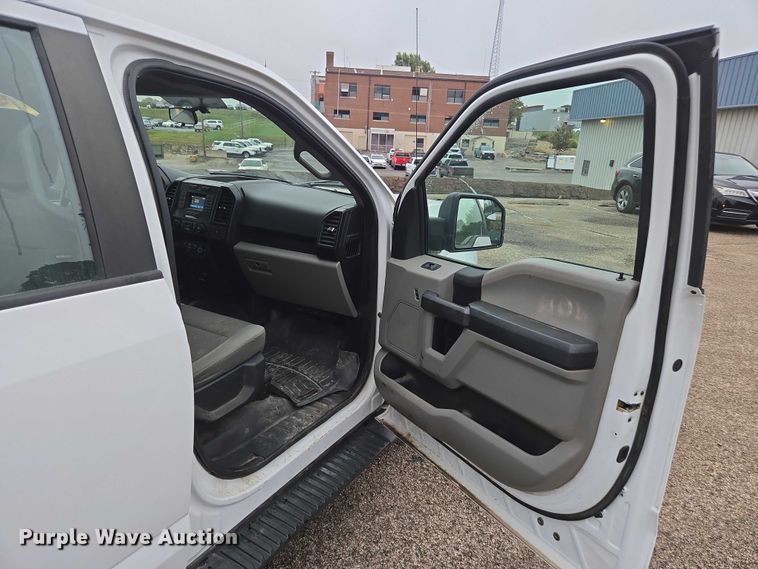 image for item DU3688 2017 Ford F150 XL SuperCrew pickup truck