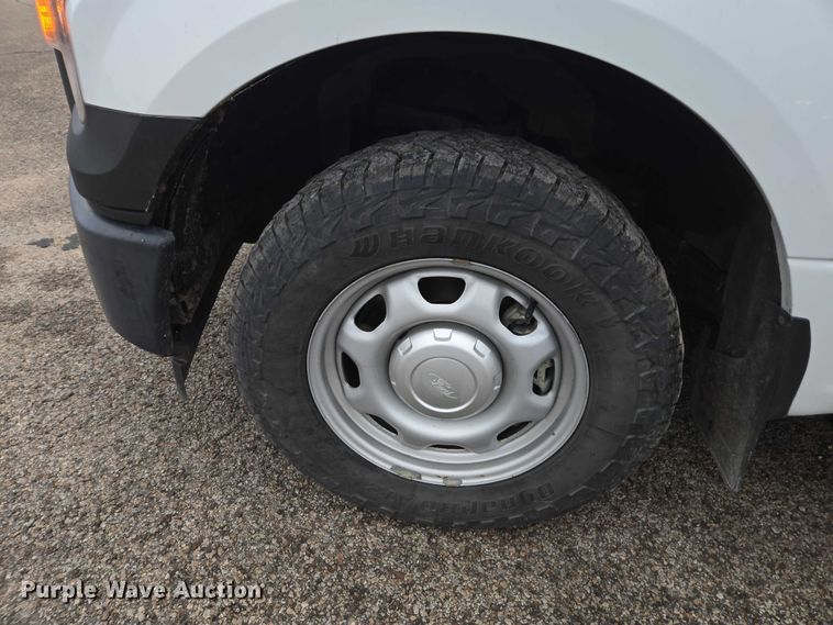 image for item DU3688 2017 Ford F150 XL SuperCrew pickup truck