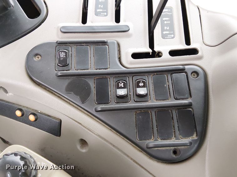 image for item DU3689 2014 Case IH Maxxum 140 MFWD tractor