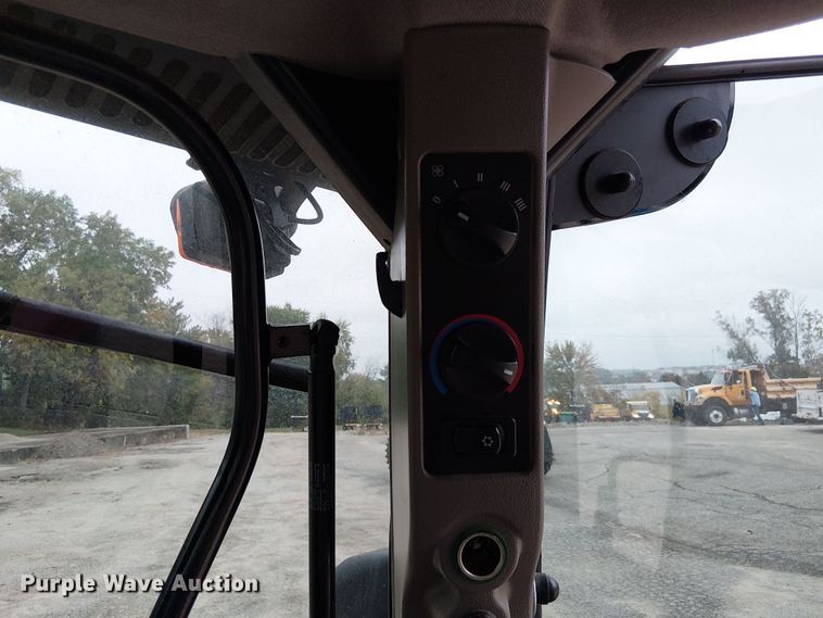 image for item DU3689 2014 Case IH Maxxum 140 MFWD tractor