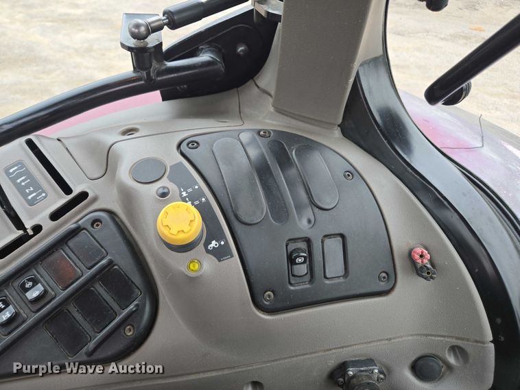 image for item DU3690 2014 Case IH Maxxum 140 MFWD tractor