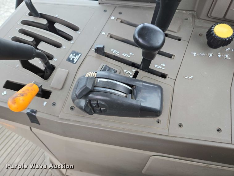 image for item DU3691 John Deere 6430 MFWD tractor